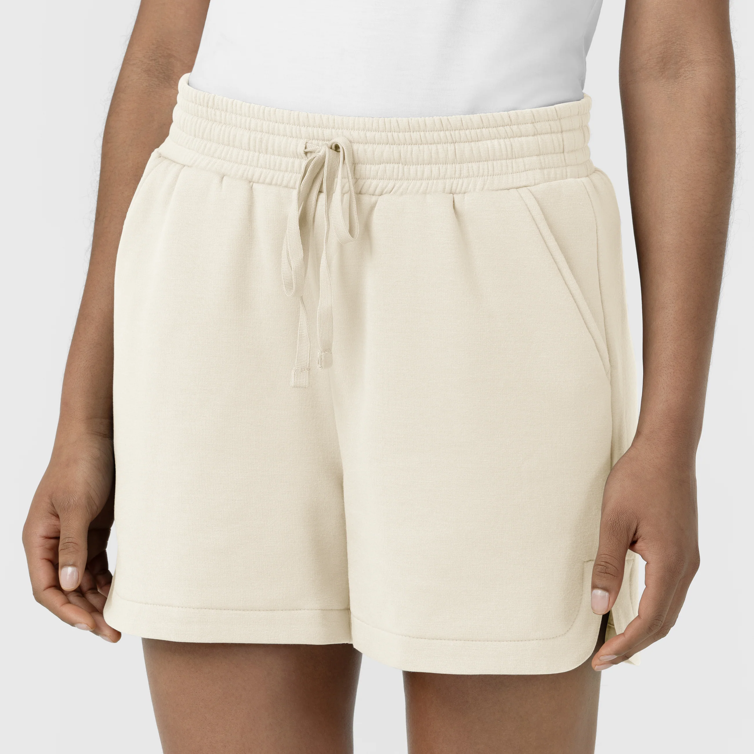 Unwind & Lounge Women's Fleece High Rise Shorts - Birch - Image 7