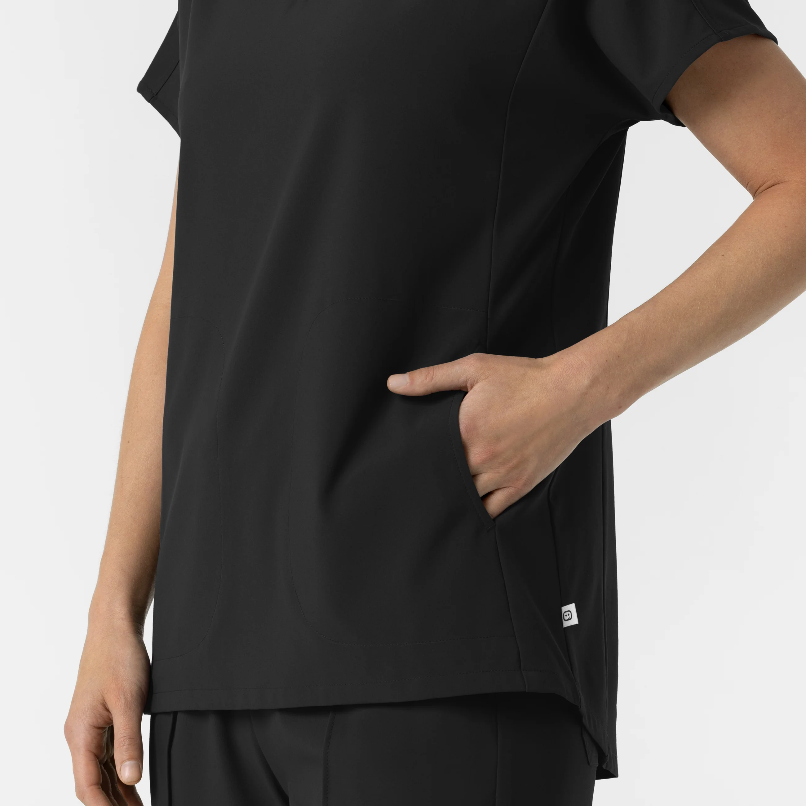 RENEW Women's V-Neck Tunic Scrub Top - Black - Image 8