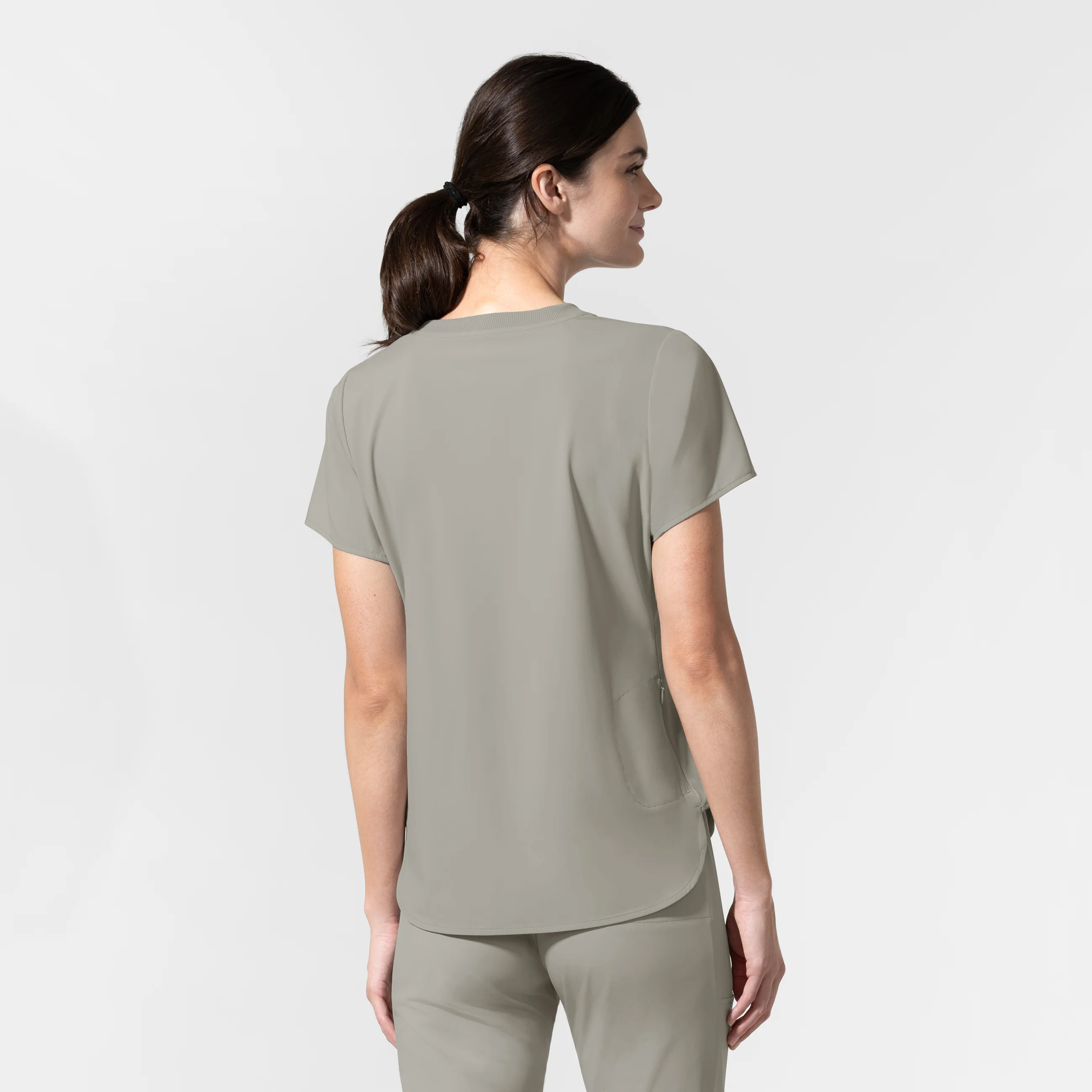 AURA Women's Captivate Crew Neck Tuck-in Scrub Top - Cool Gray - Image 3