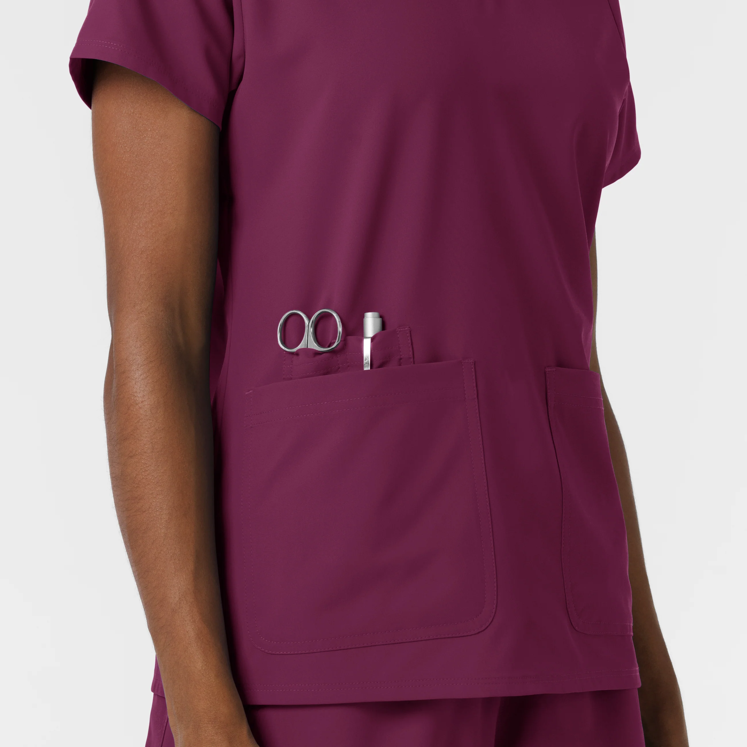 NURTUR Women's V-Neck Scrub Top - Wine - Image 9