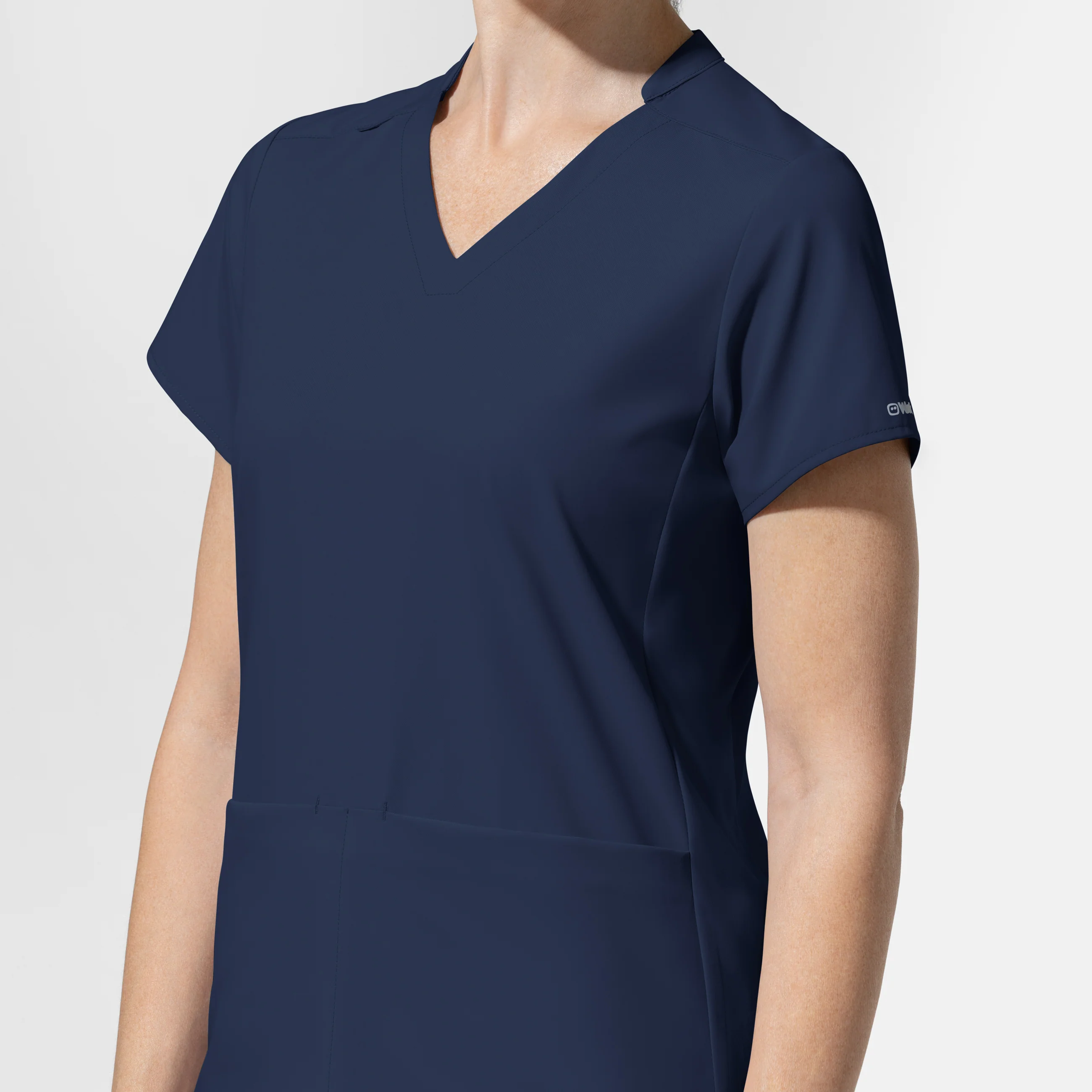 AURA Women's Allure V-Neck 2 Pocket Scrub Top - Navy - Image 7