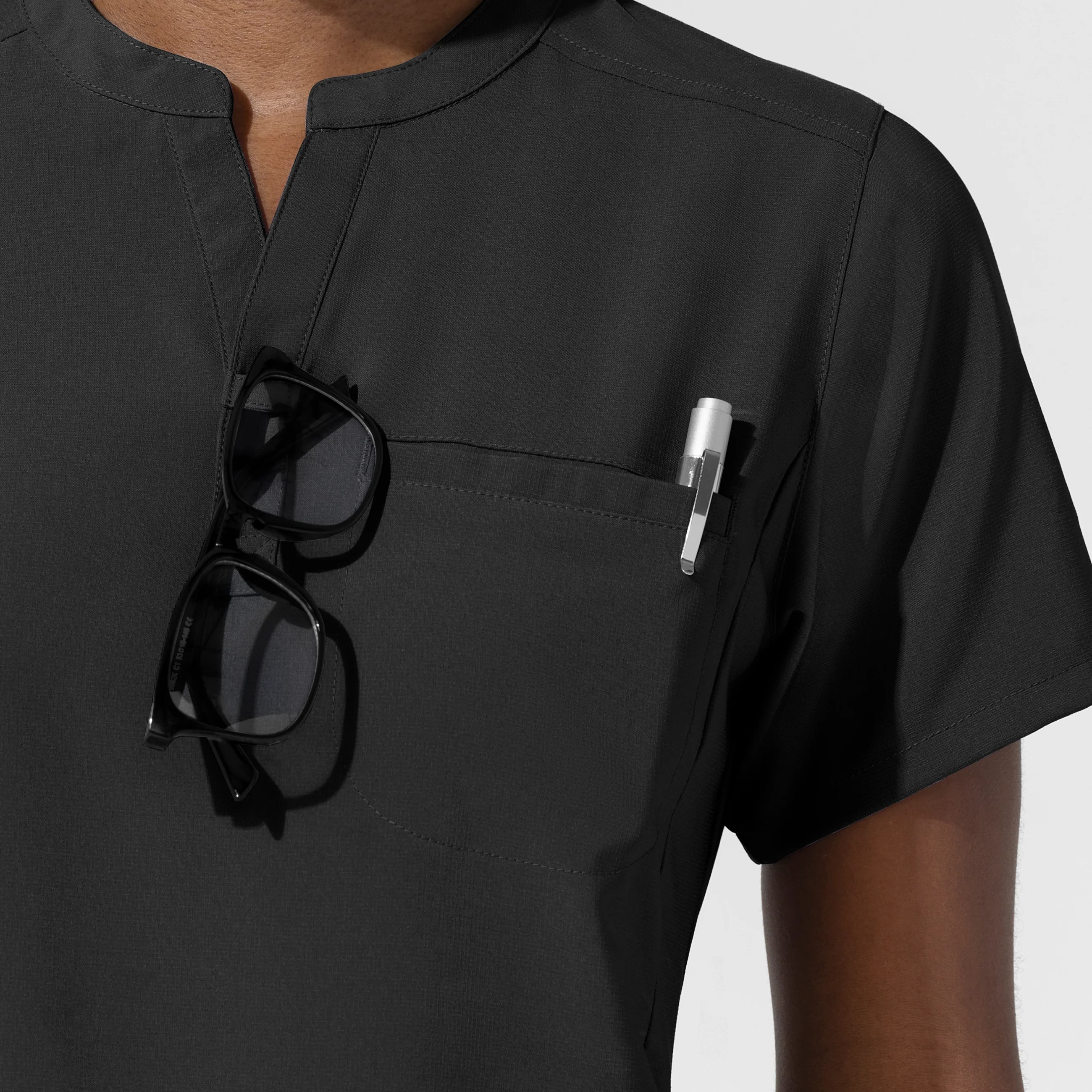 Carhartt Cross-Flex Women's Chest Pocket Scrub Top - Black - Image 7