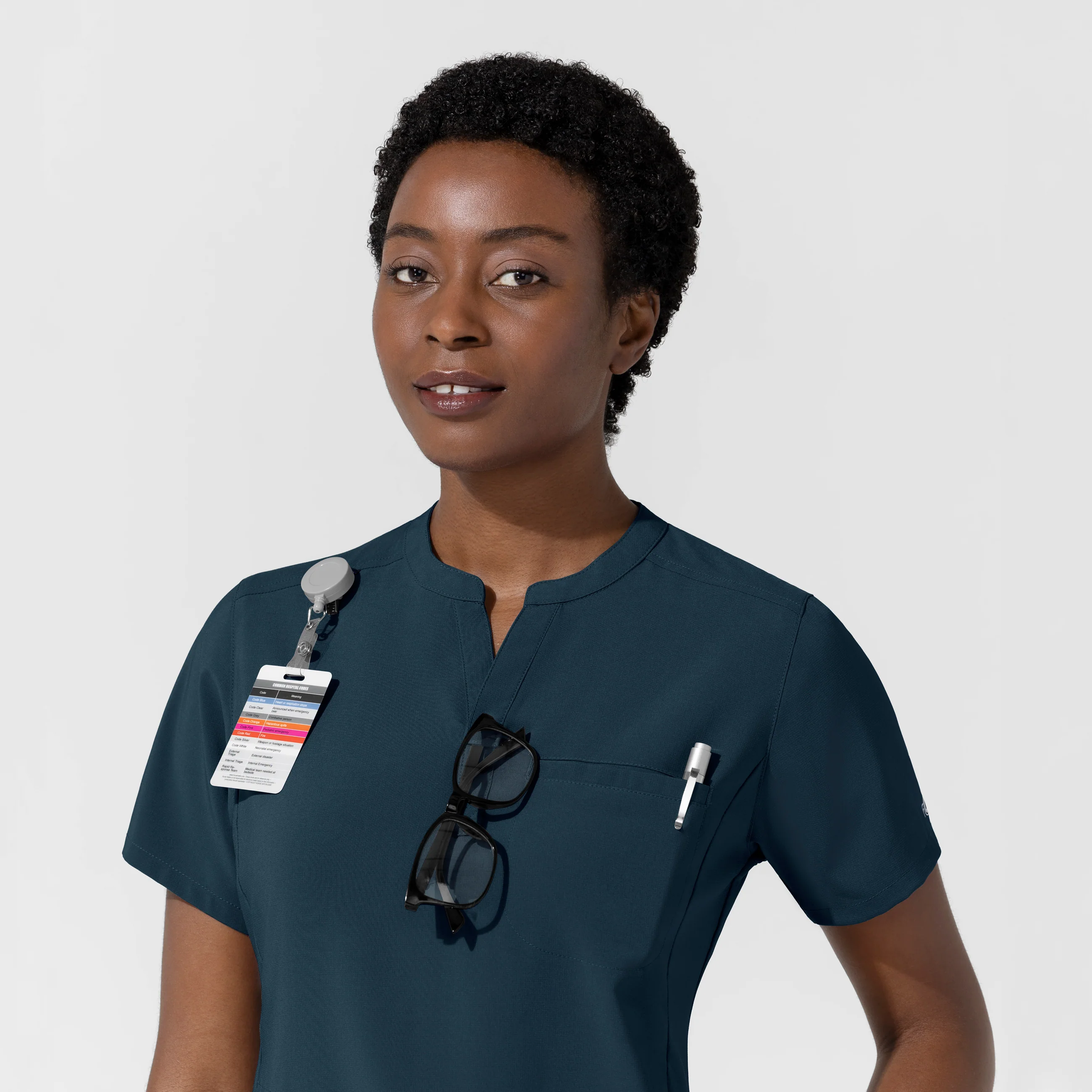 Carhartt Cross-Flex Women's Chest Pocket Scrub Top - Navy - Image 8
