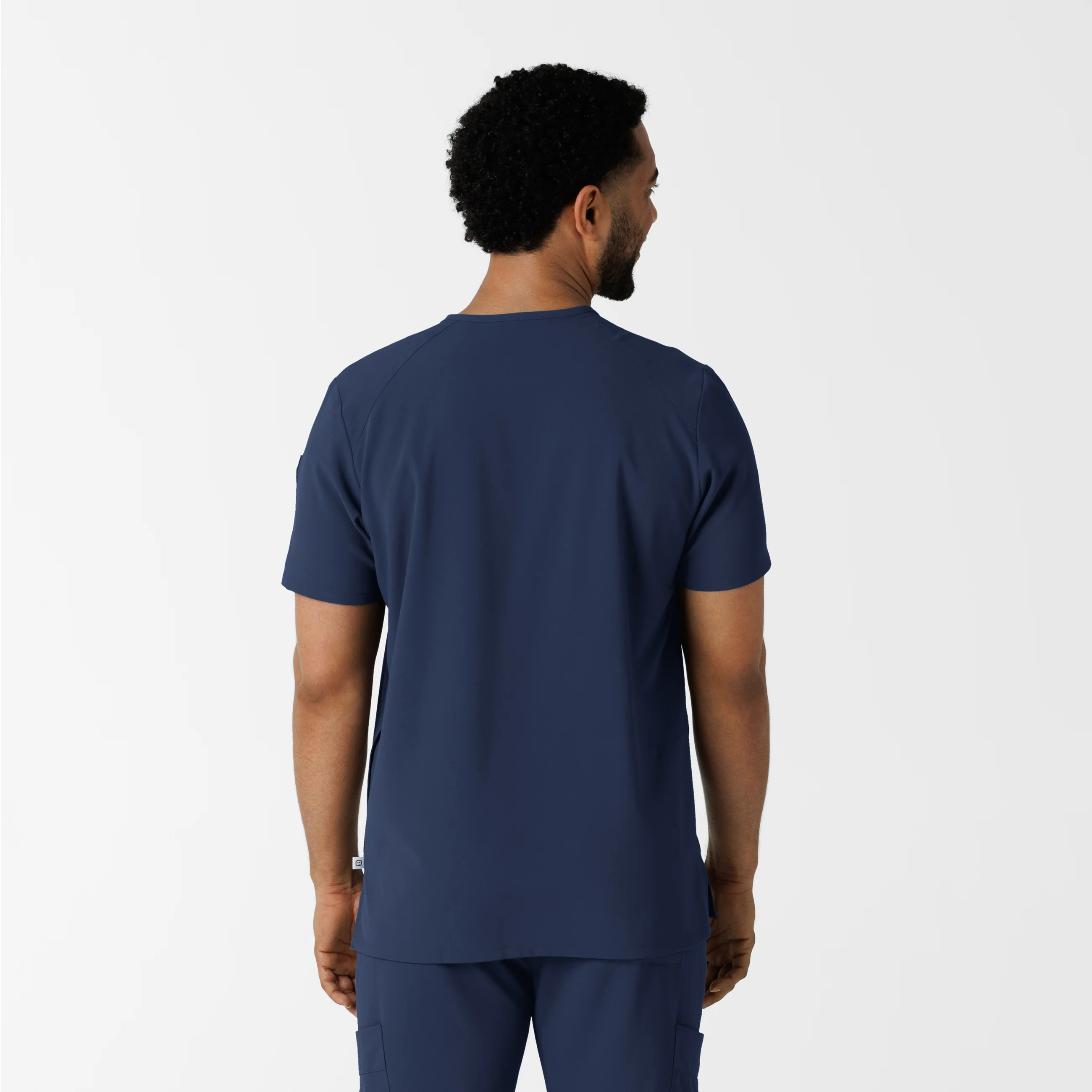 RENEW Men's V-Neck 5 Pocket Scrub Top - Navy - Image 2